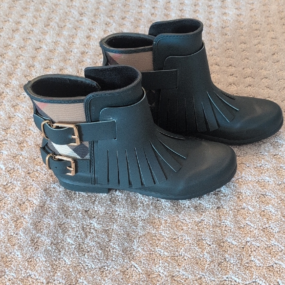 Burberry London Rain Boots Dark Green With Fringe